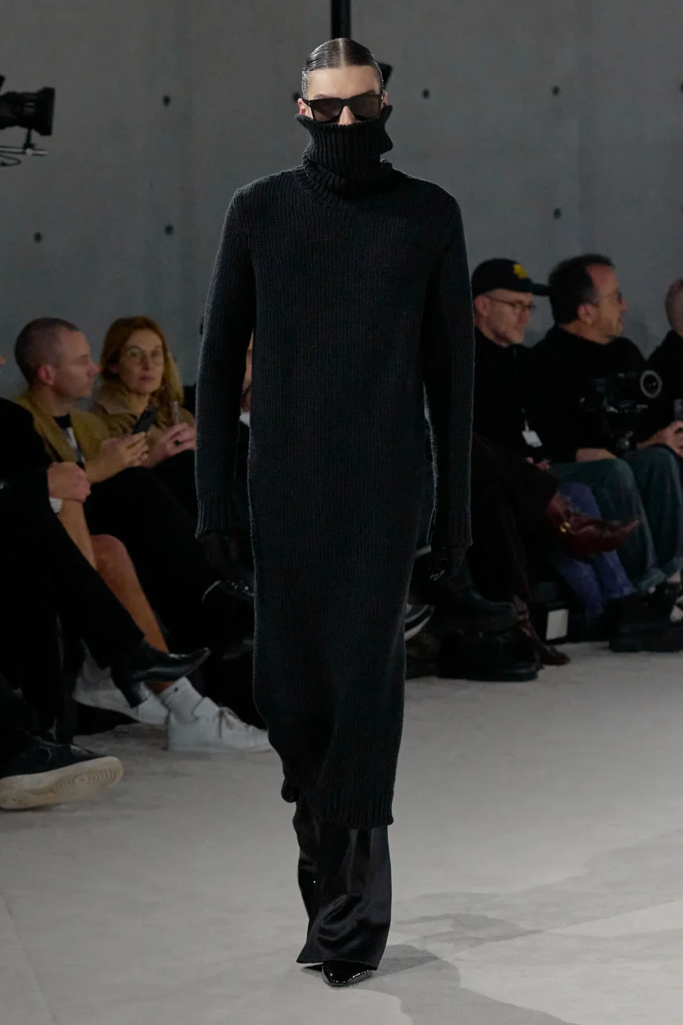 00011-saint-laurent-fall-2023-mens-credit-gorunway