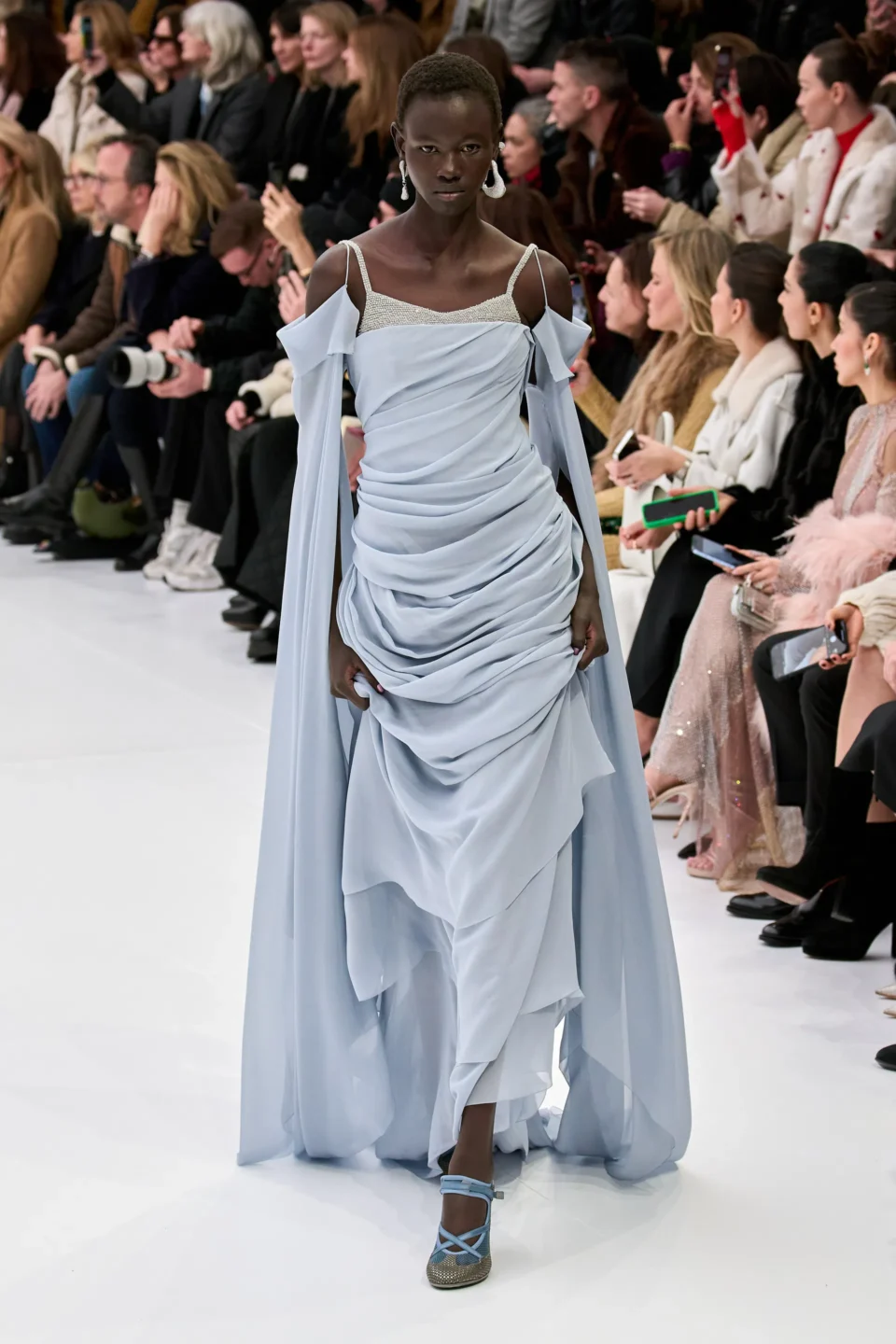 00013-fendi-spring-2023-couture-credit-gorunway