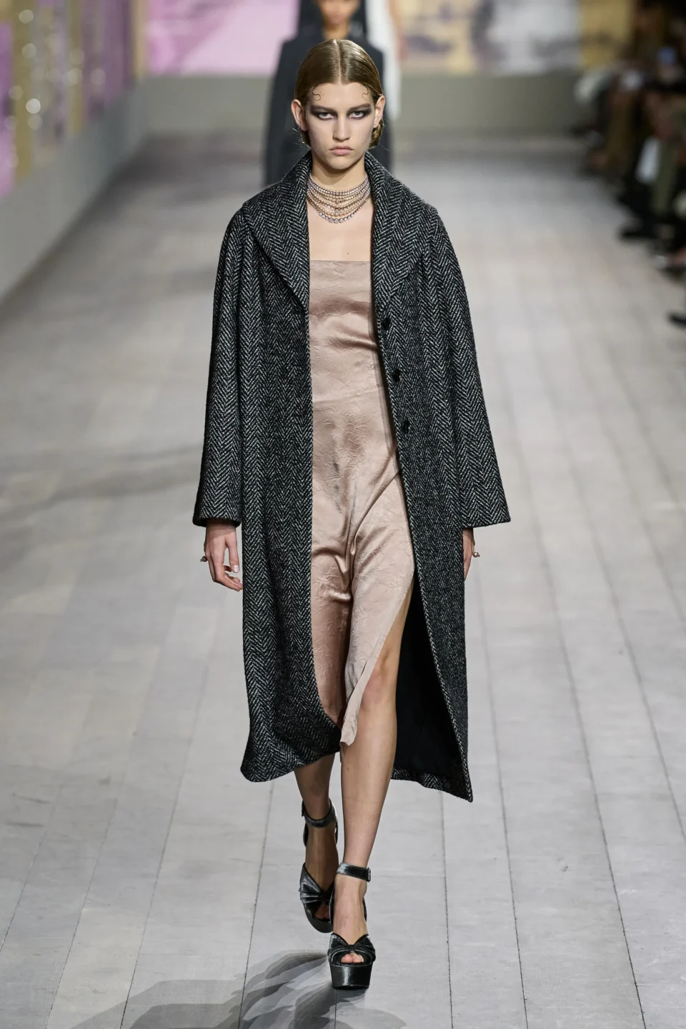 00015-christian-dior-spring-2023-couture-gorunway