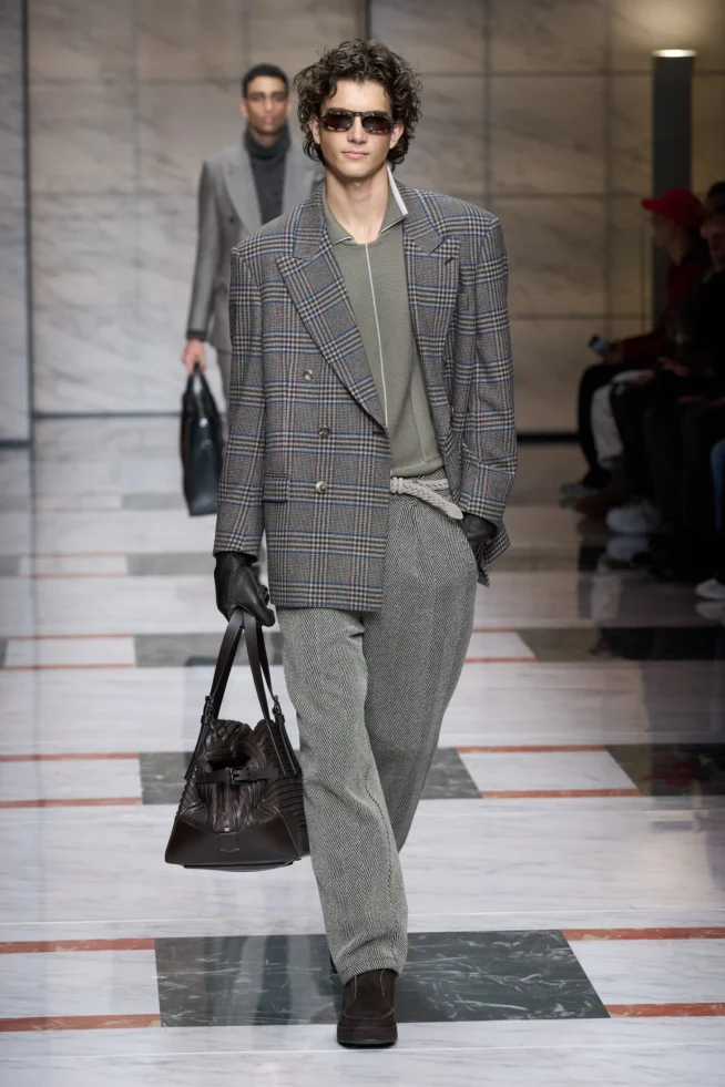 00015-giorgio-armani-fall-2023-menswear-credit-gorunway