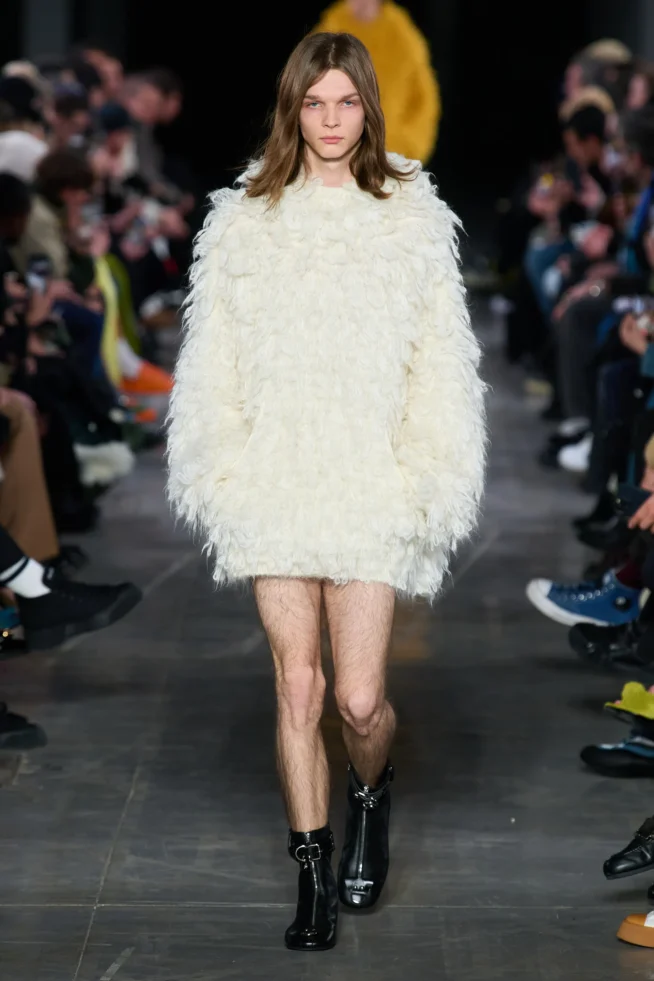 00015-jw-anderson-prefall-2023-credit-gorunway