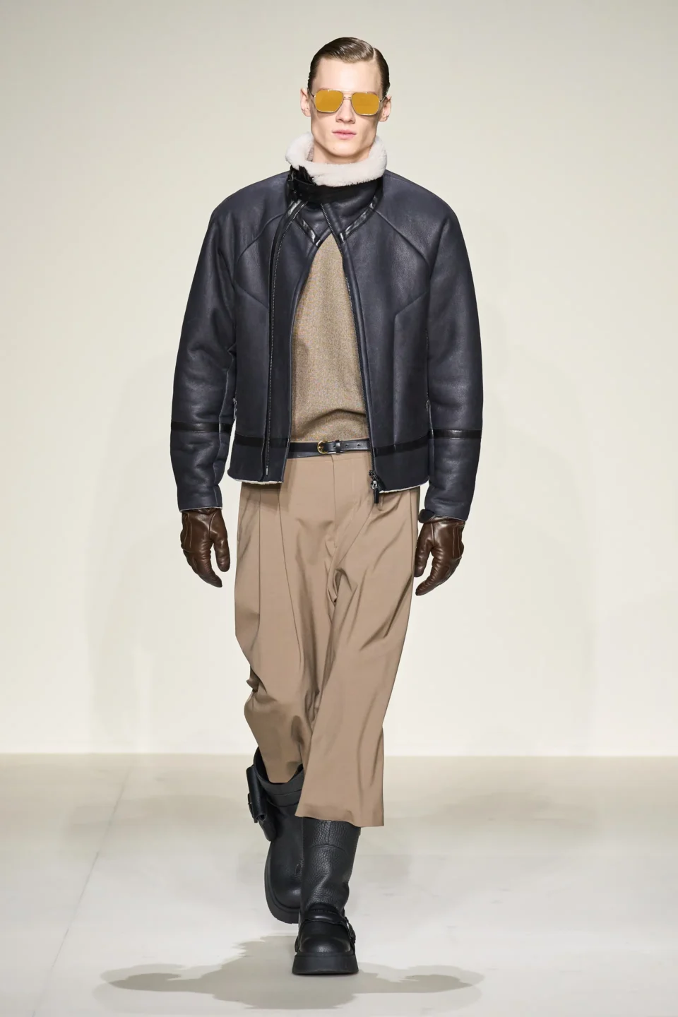 00018-emporio-armani-fall-2023-mens-credit-gorunway