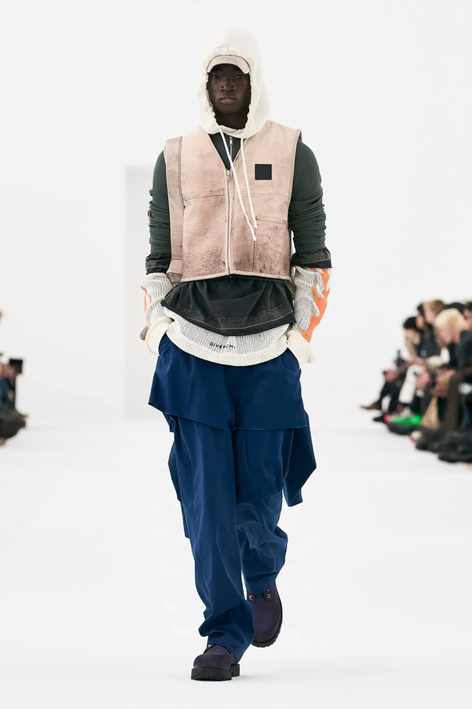 00018-givenchy-fall-2023-mens-credit-gorunway