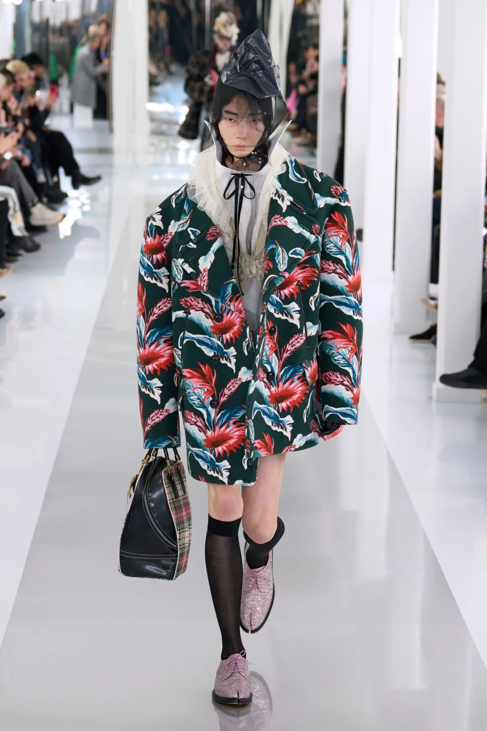 00018-maison-margiela-fall-2023-ready-to-wear-credit-gorunway