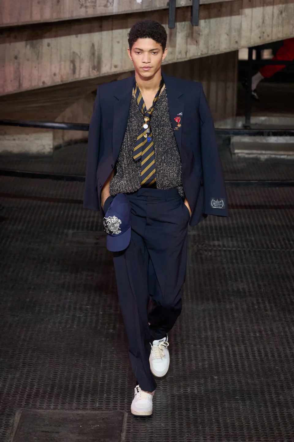 00019-msgm-fall-2023-mens-credit-gorunway