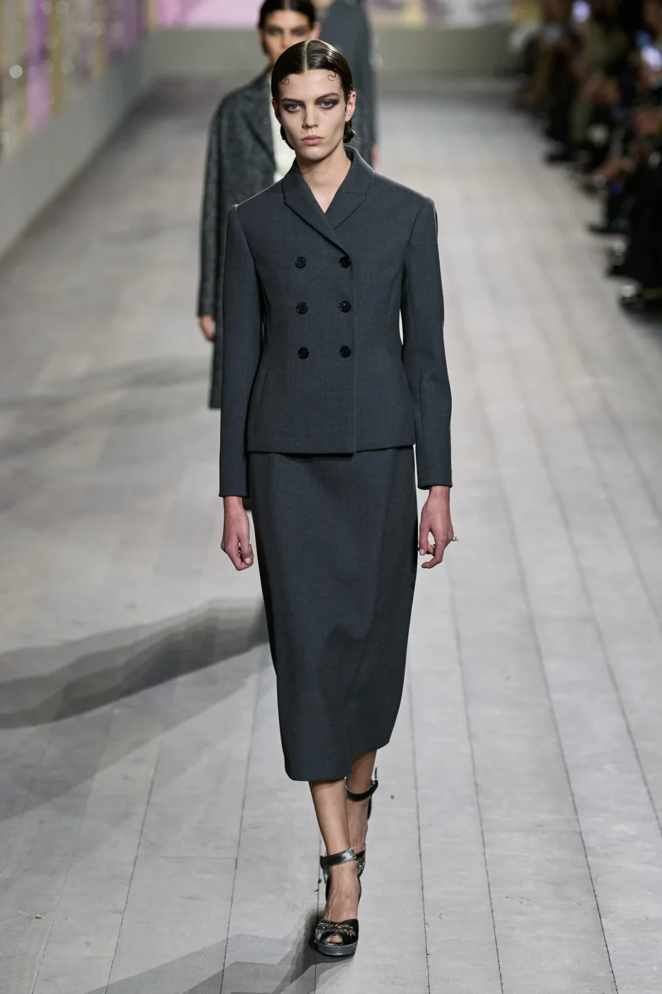 00020-christian-dior-spring-2023-couture-gorunway