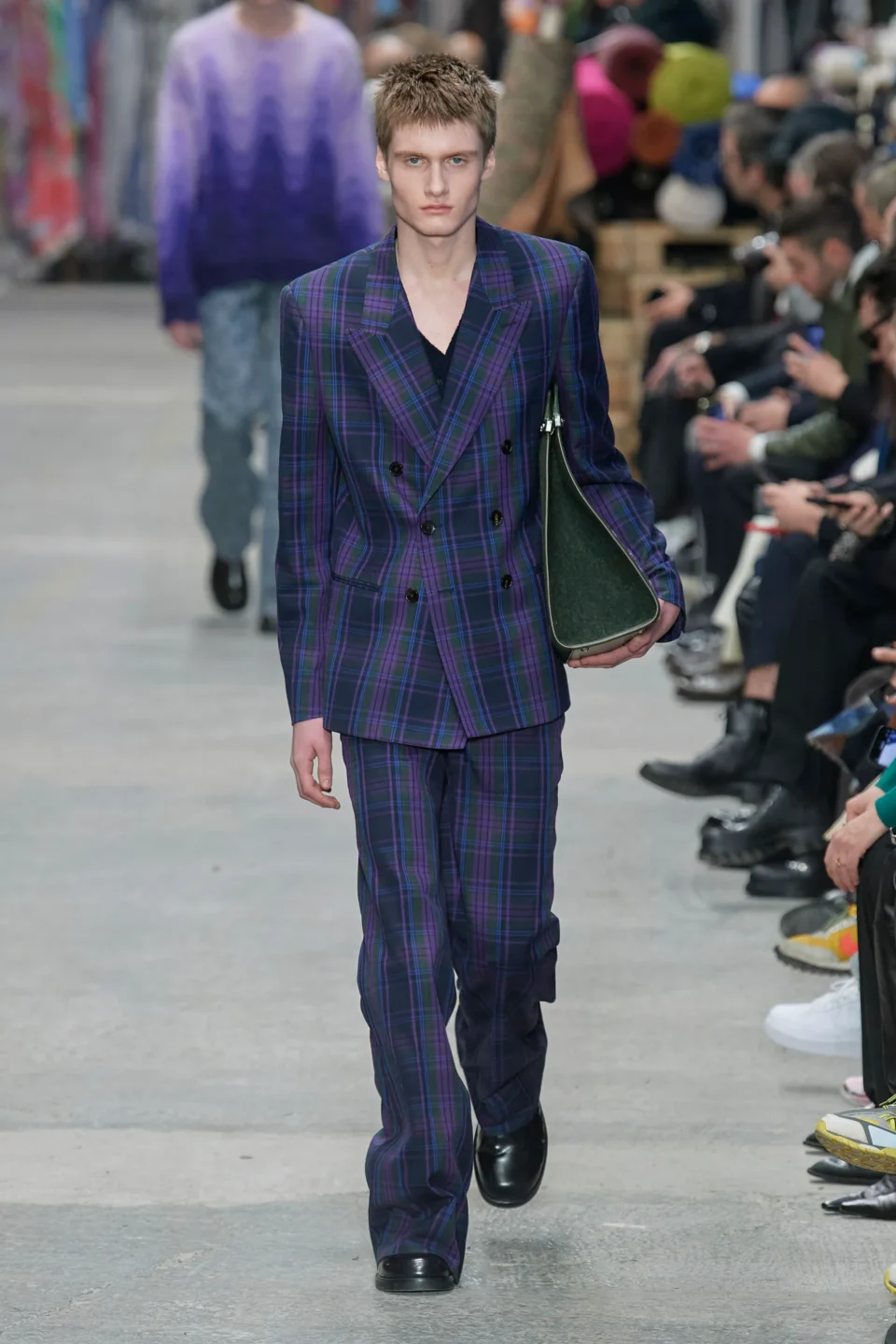 00020-etro-fall-2023-menswear-credit-gorunway