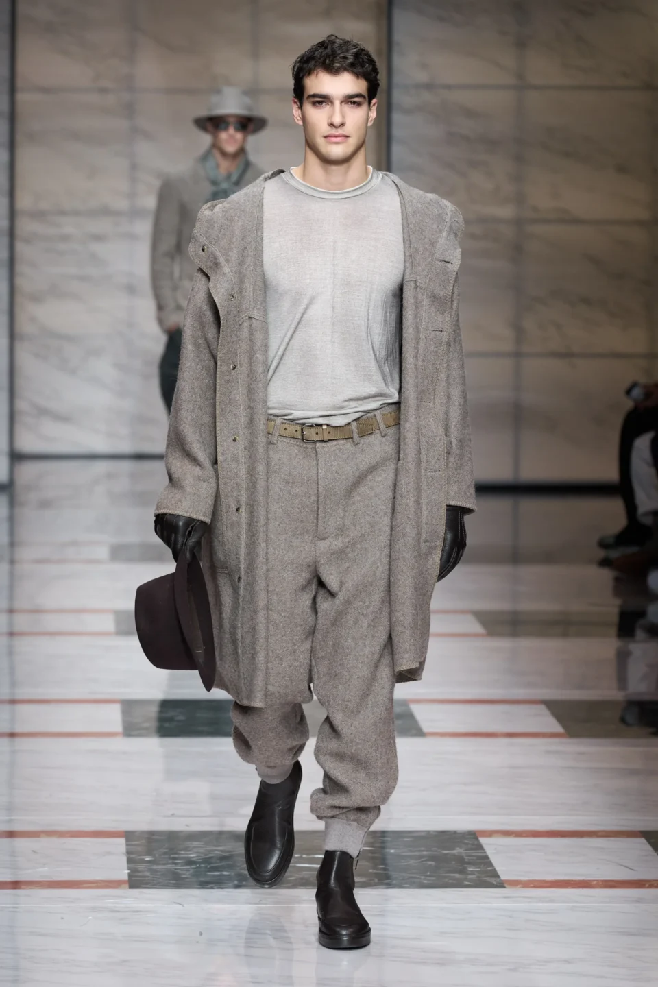 00021-giorgio-armani-fall-2023-menswear-credit-gorunway