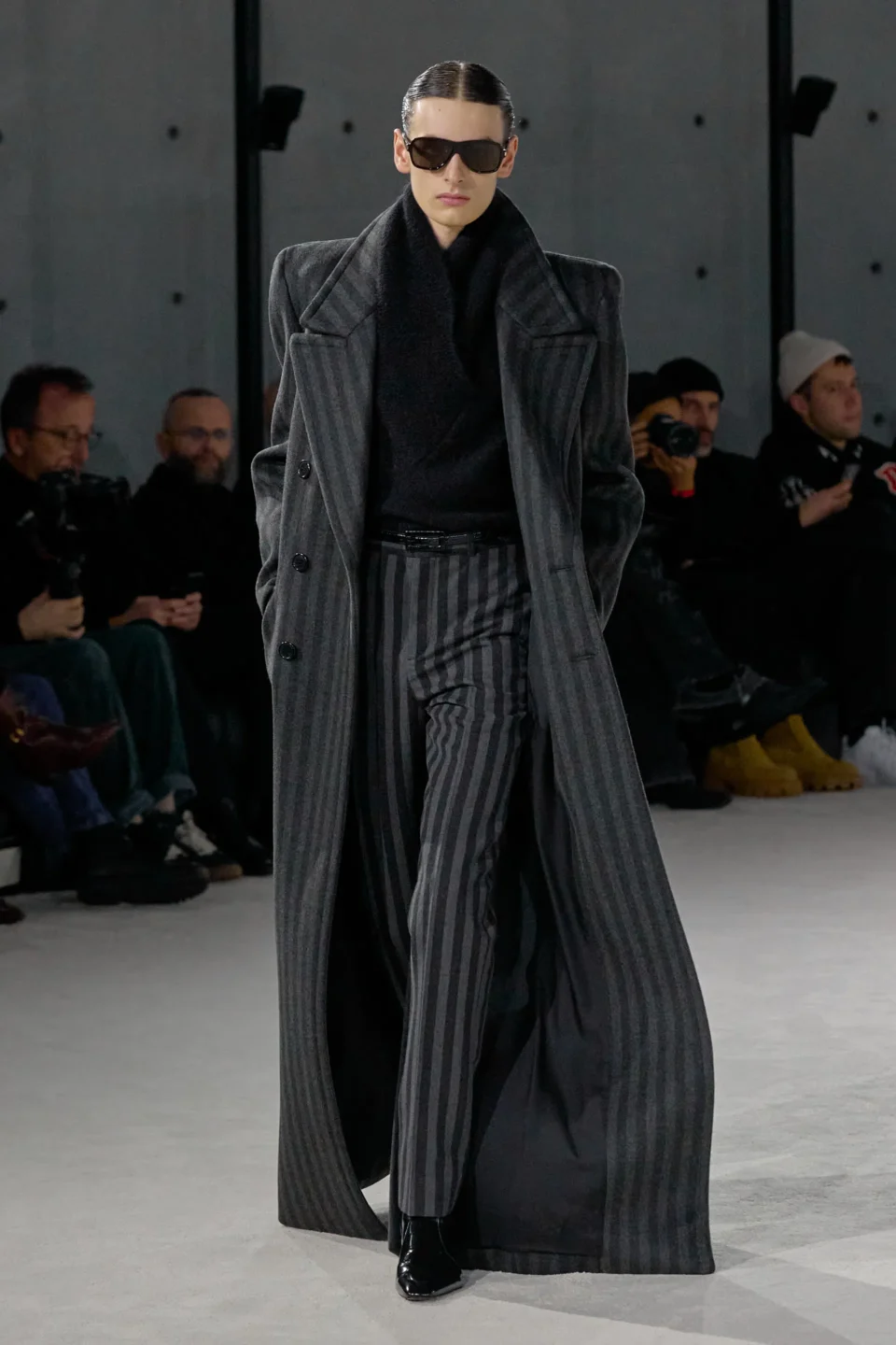 00021-saint-laurent-fall-2023-mens-credit-gorunway