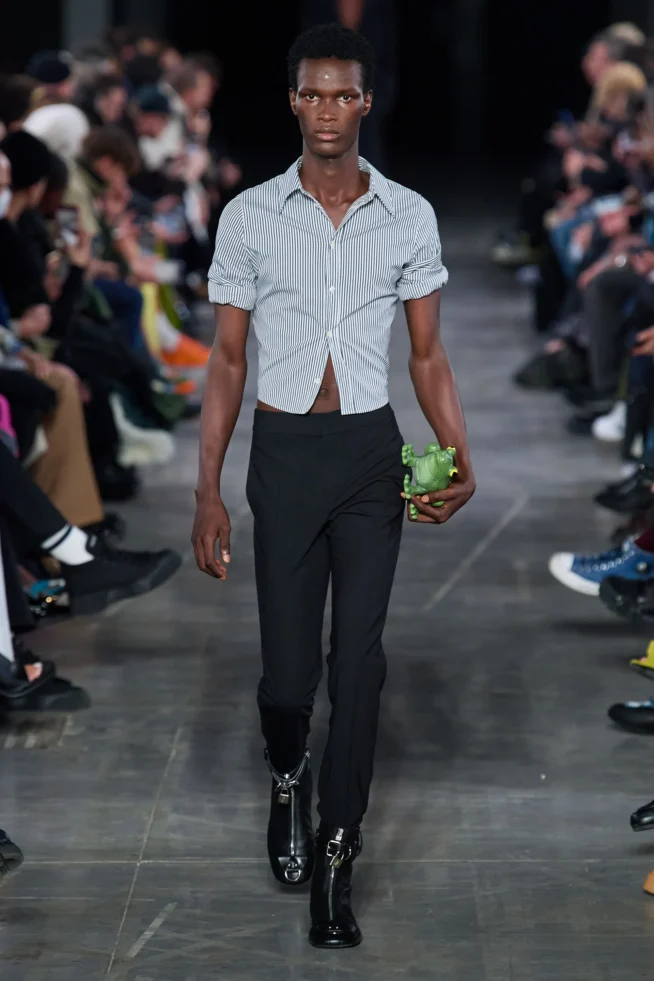 00022-jw-anderson-prefall-2023-credit-gorunway