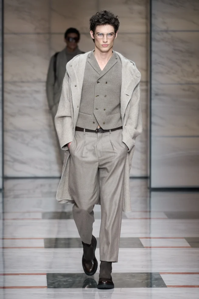 00023-giorgio-armani-fall-2023-menswear-credit-gorunway