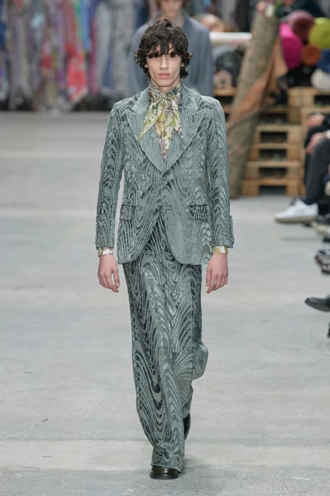 00024-etro-fall-2023-menswear-credit-gorunway