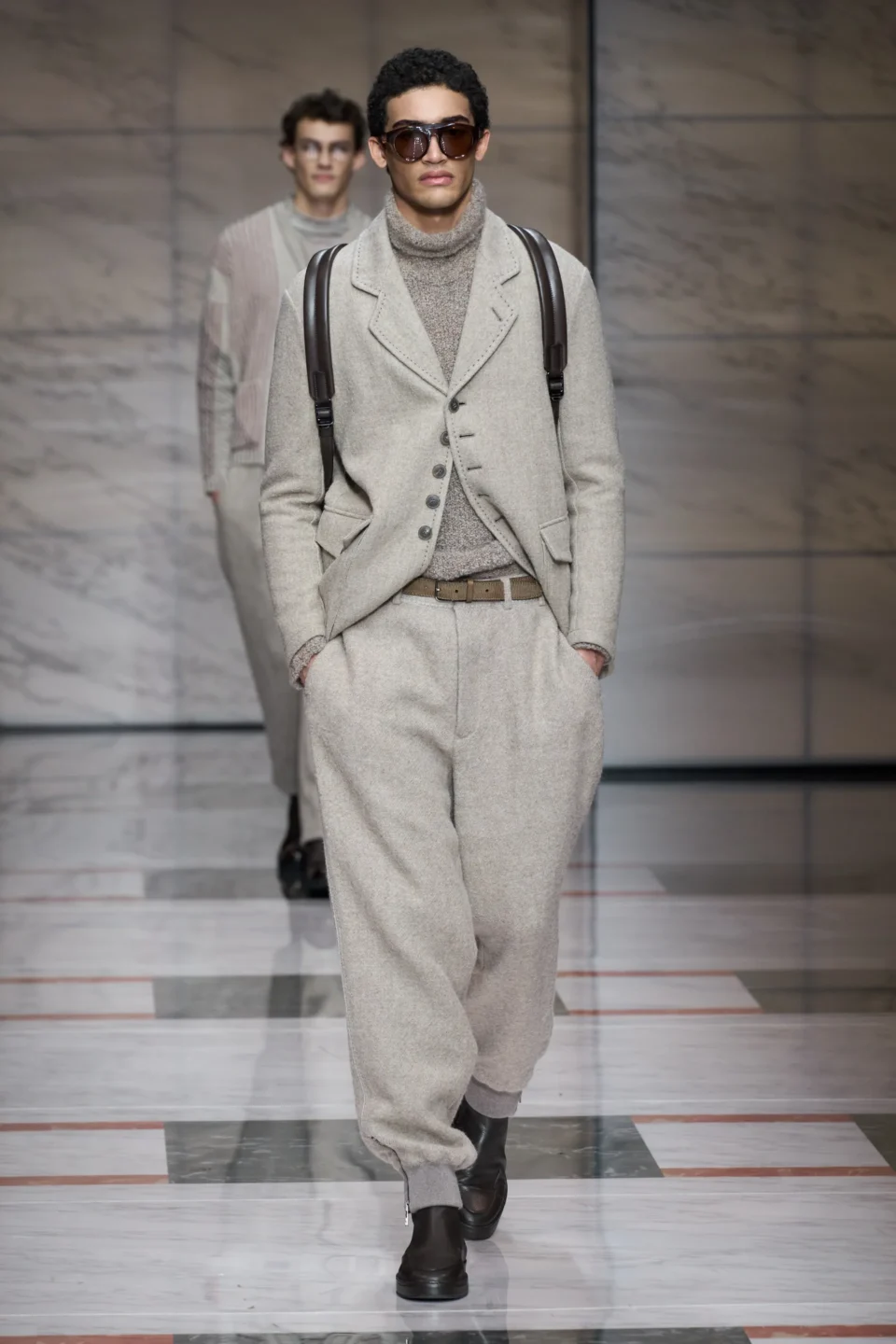 00024-giorgio-armani-fall-2023-menswear-credit-gorunway