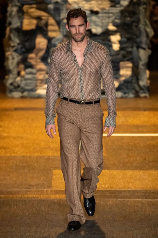 00024-marine-serre-fall-2023-menswear-credit-gorunway
