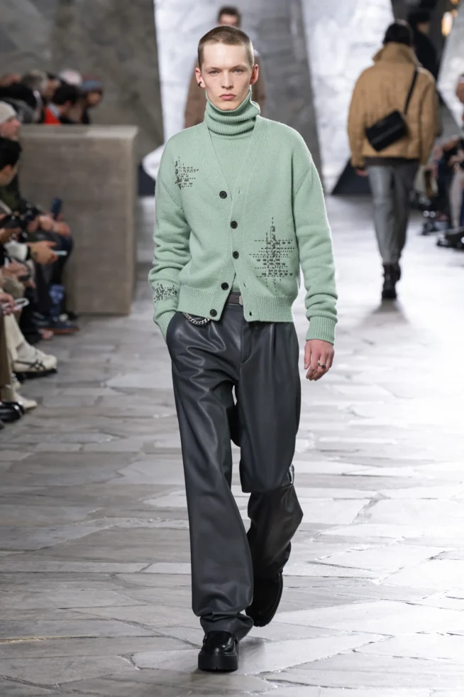00025-hermes-fall-2023-mens-credit-gorunway