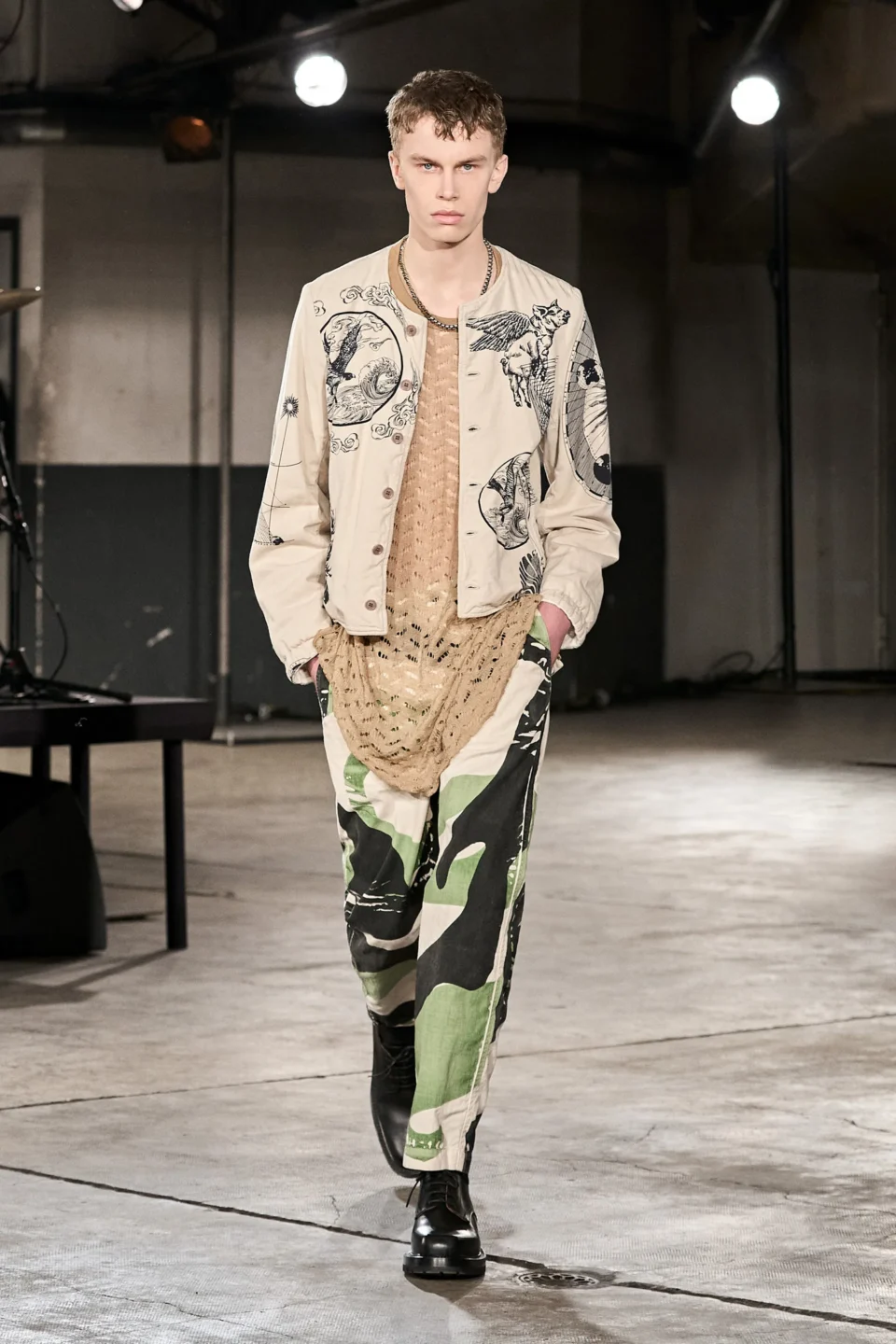 00026-dries-van-noten-fall-2023-menswear-credit-gorunway