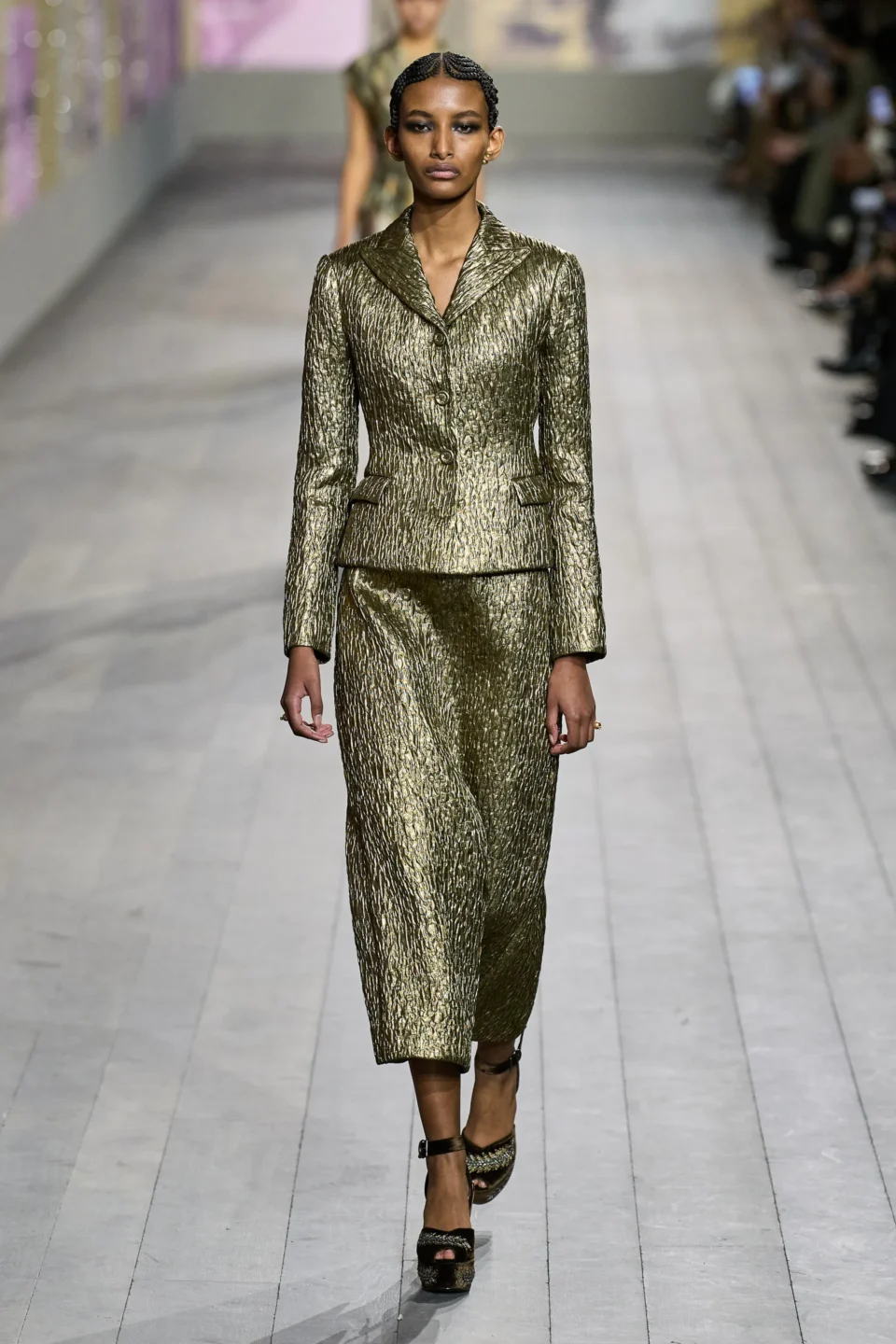 00027-christian-dior-spring-2023-couture-gorunway