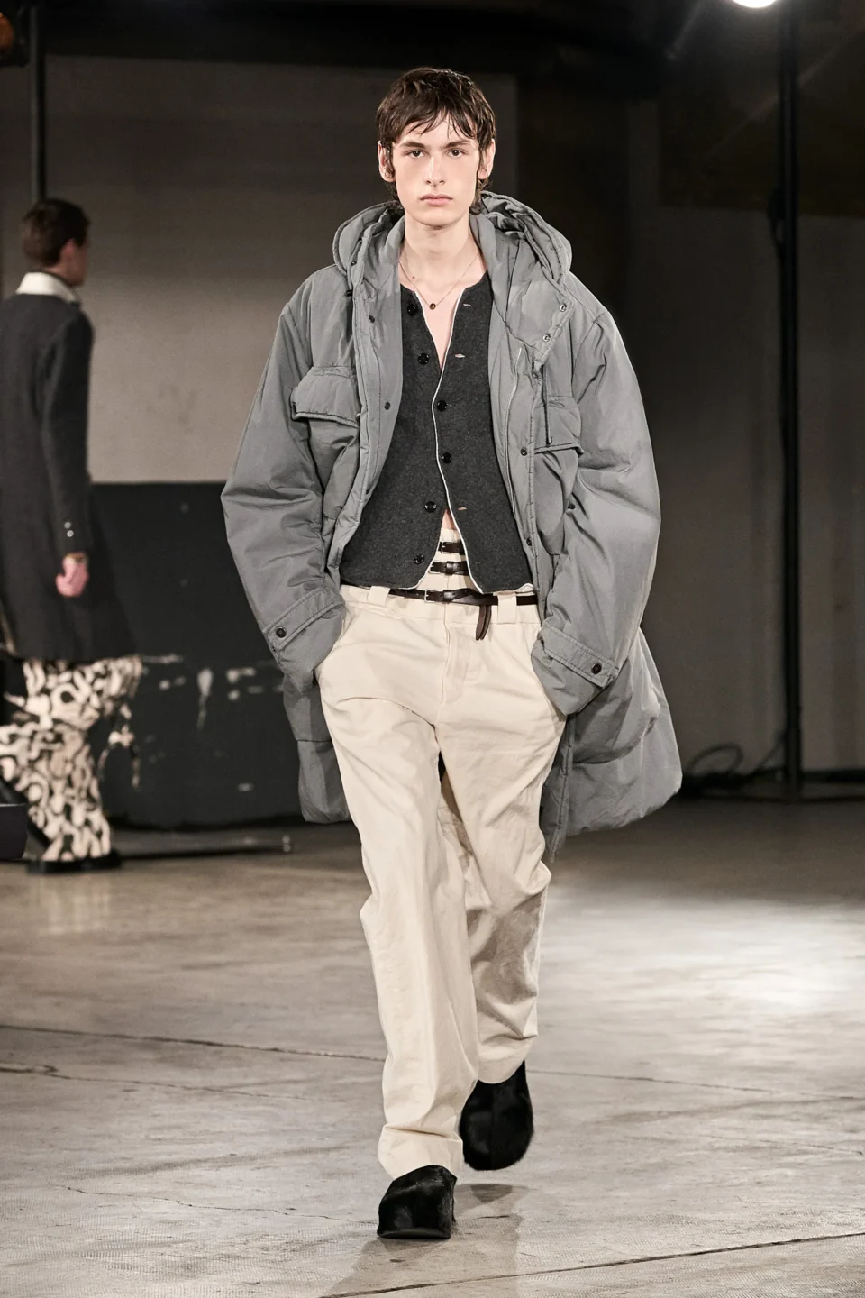 00028-dries-van-noten-fall-2023-menswear-credit-gorunway