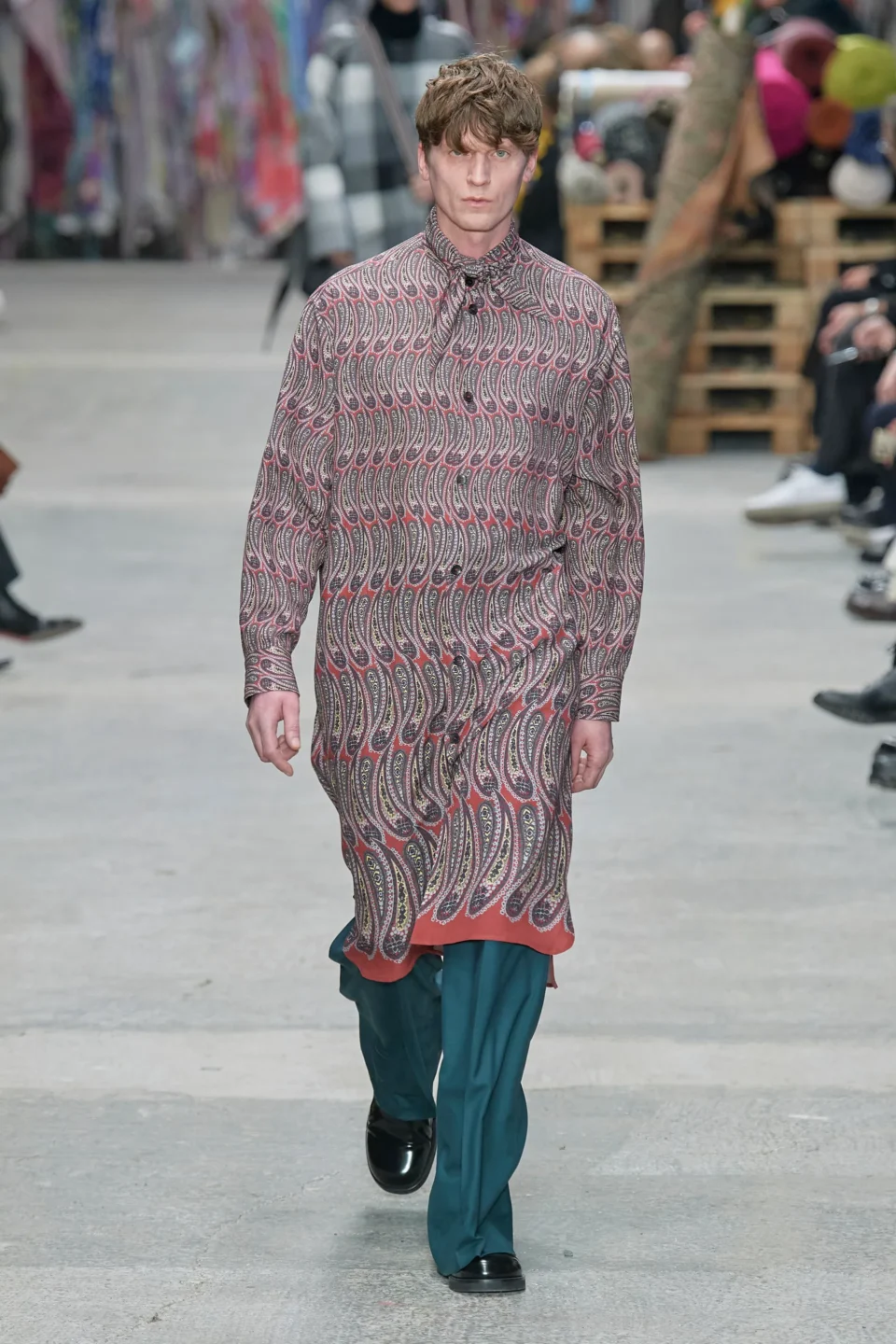 00028-etro-fall-2023-menswear-credit-gorunway