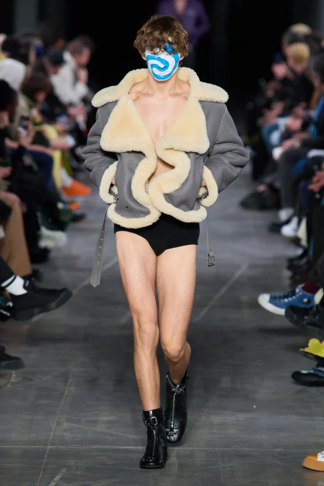 00028-jw-anderson-prefall-2023-credit-gorunway