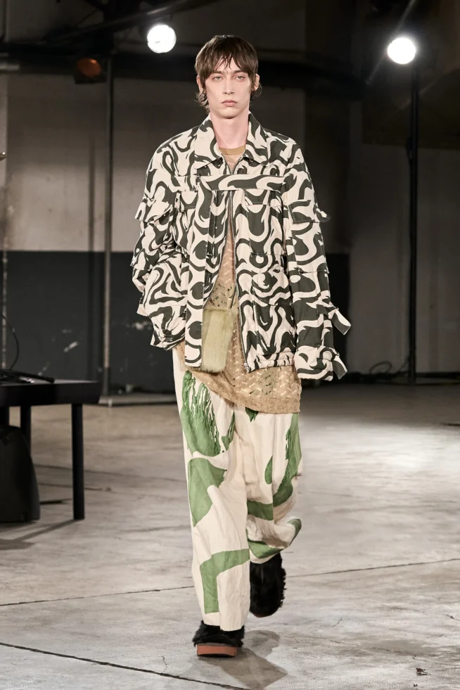 00029-dries-van-noten-fall-2023-menswear-credit-gorunway