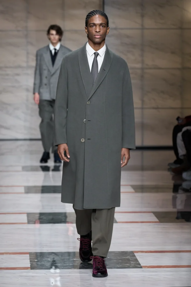 00029-giorgio-armani-fall-2023-menswear-credit-gorunway