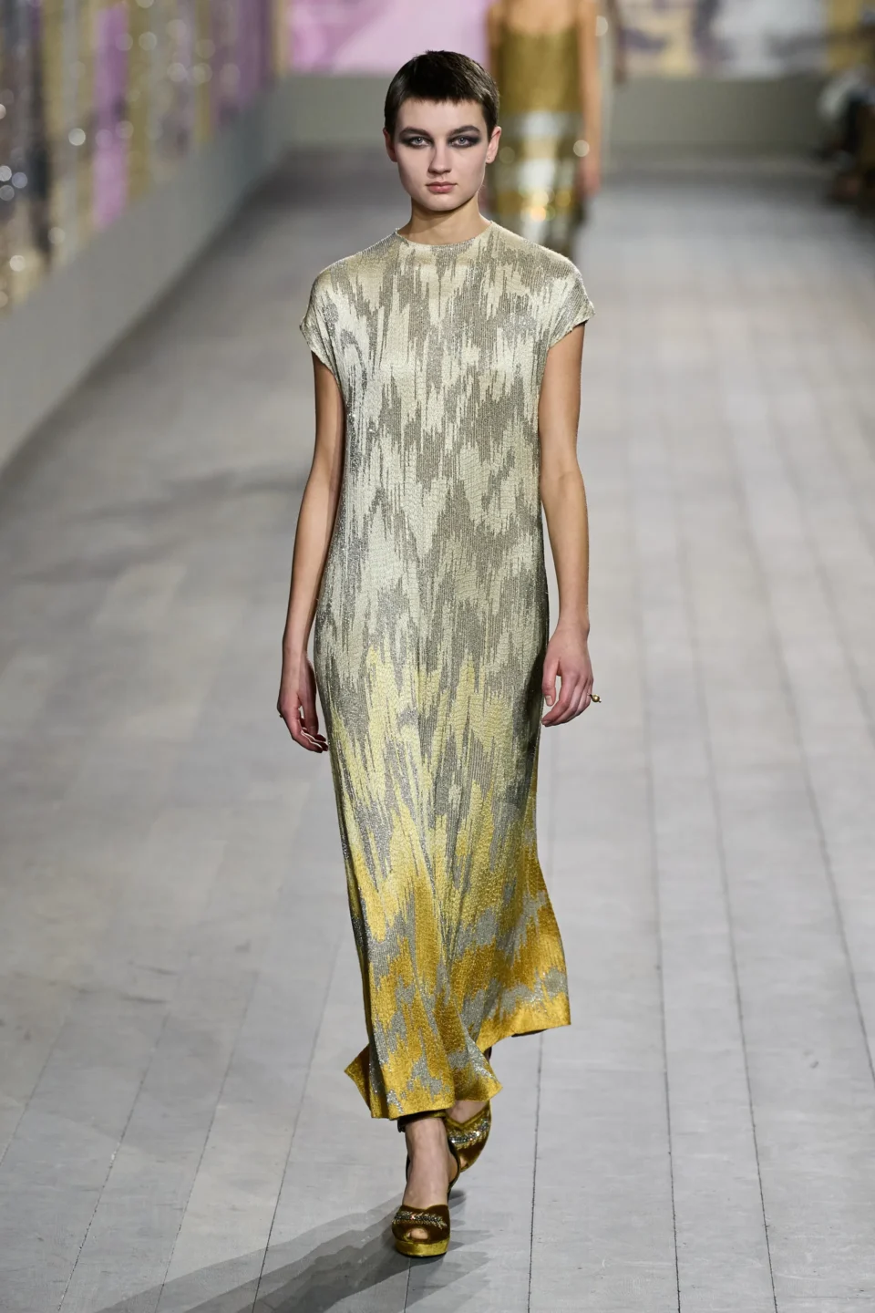 00030-christian-dior-spring-2023-couture-gorunway