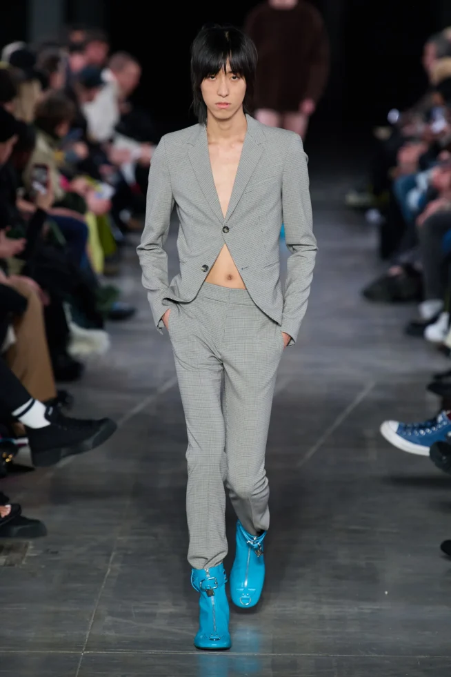 00030-jw-anderson-prefall-2023-credit-gorunway