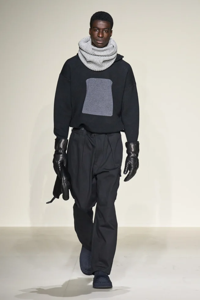 00032-emporio-armani-fall-2023-mens-credit-gorunway