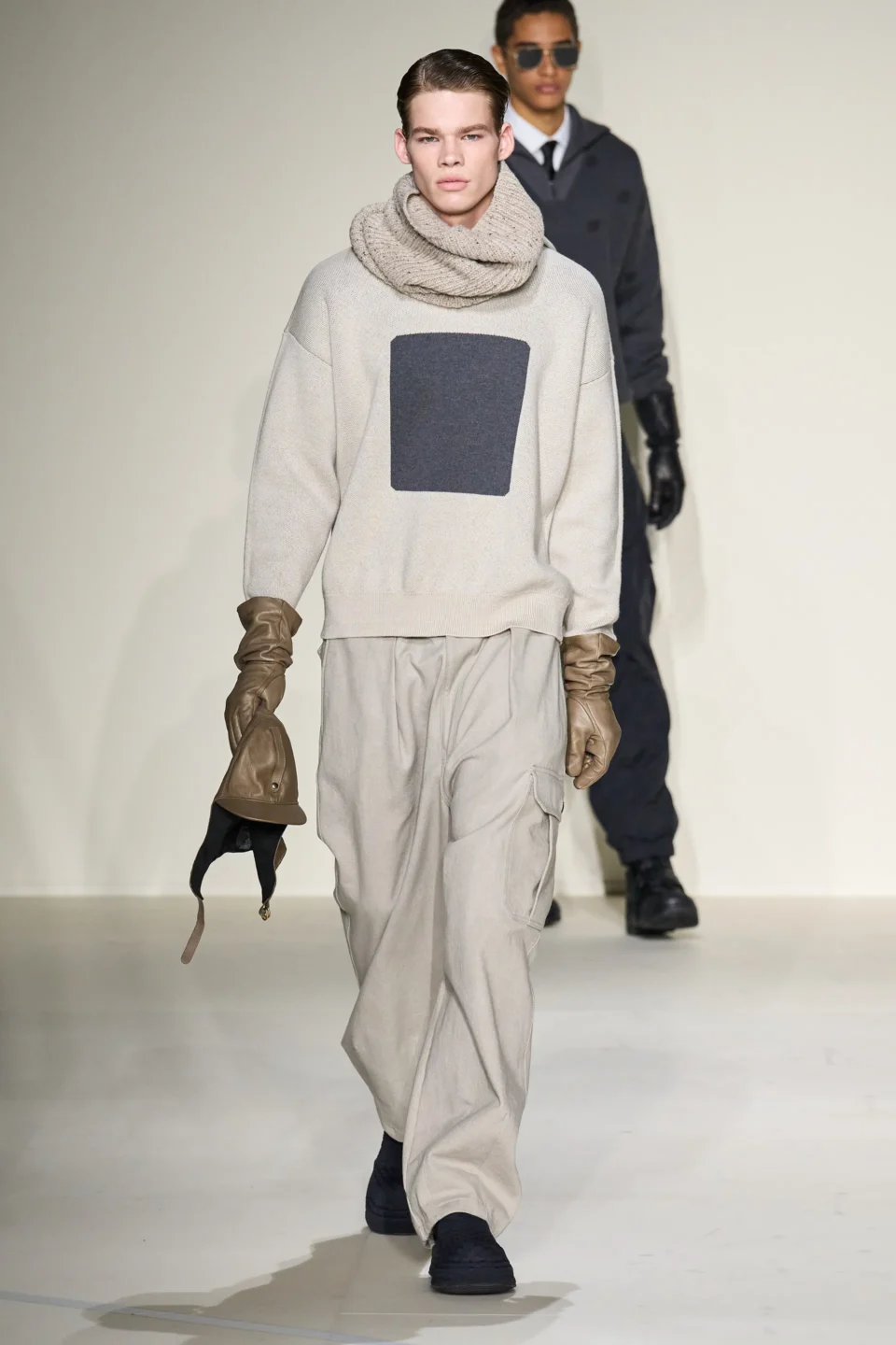 00033-emporio-armani-fall-2023-mens-credit-gorunway