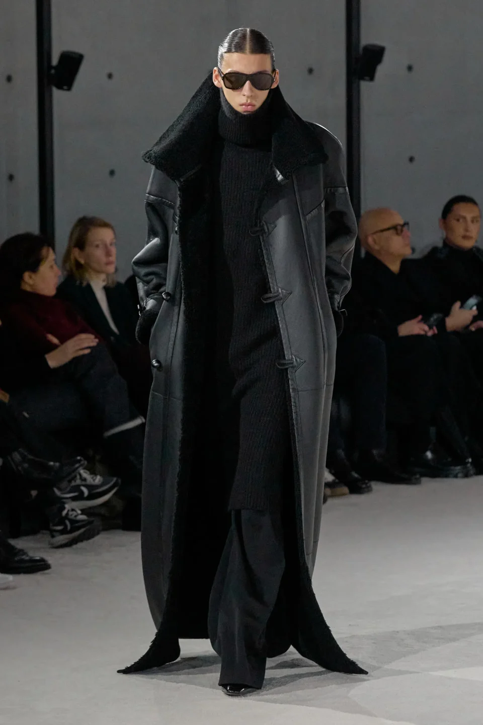 00033-saint-laurent-fall-2023-mens-credit-gorunway