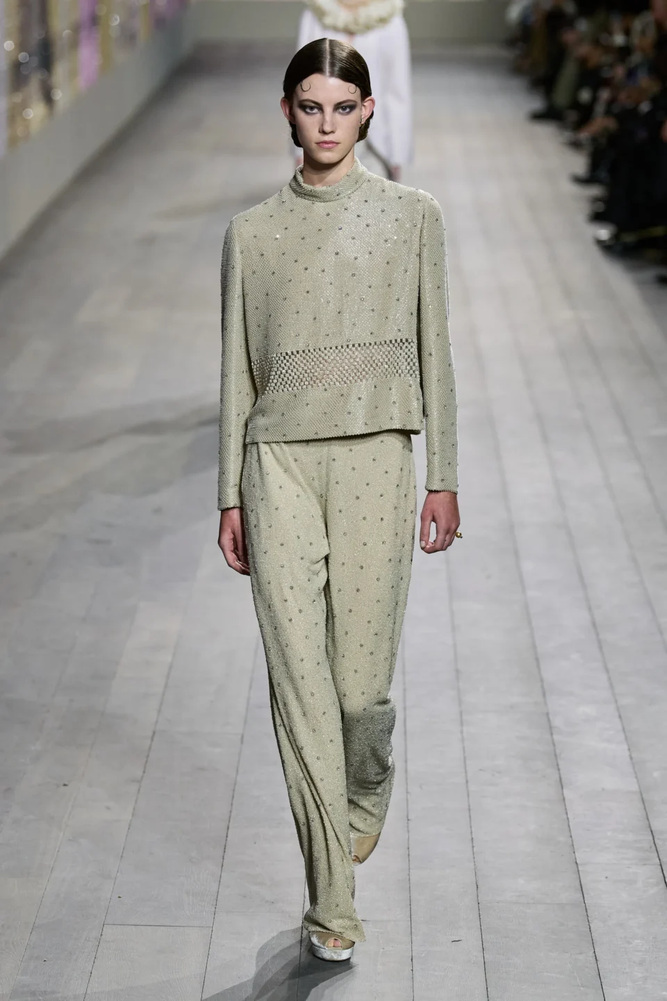 00034-christian-dior-spring-2023-couture-gorunway