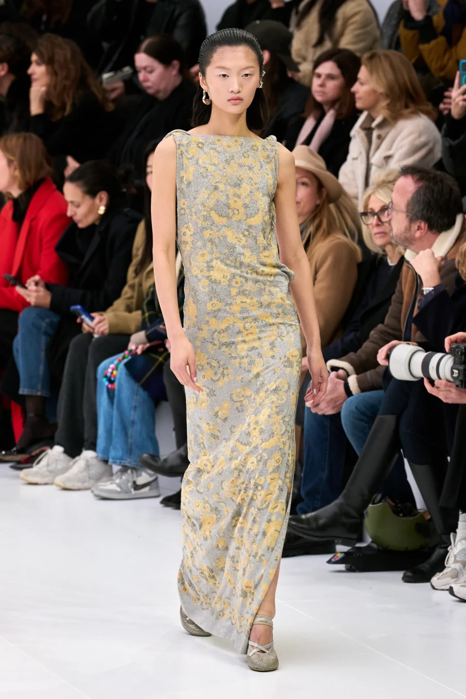 00034-fendi-spring-2023-couture-credit-gorunway