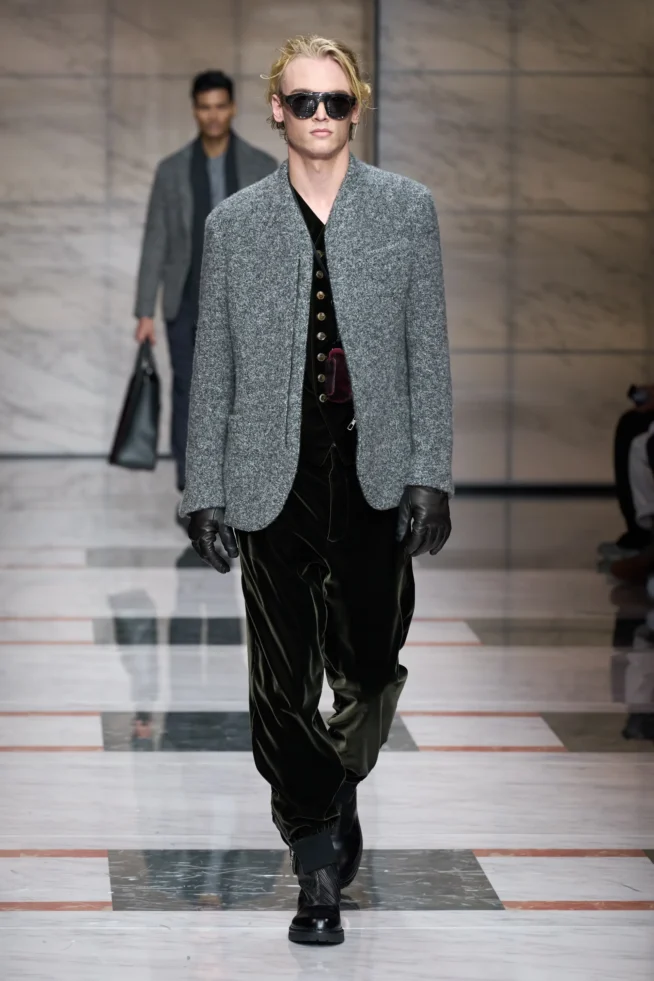 00035-giorgio-armani-fall-2023-menswear-credit-gorunway