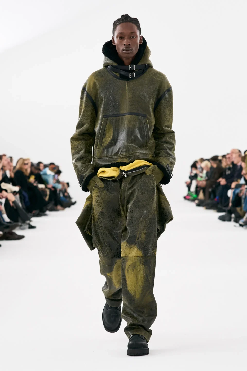 00035-givenchy-fall-2023-mens-credit-gorunway