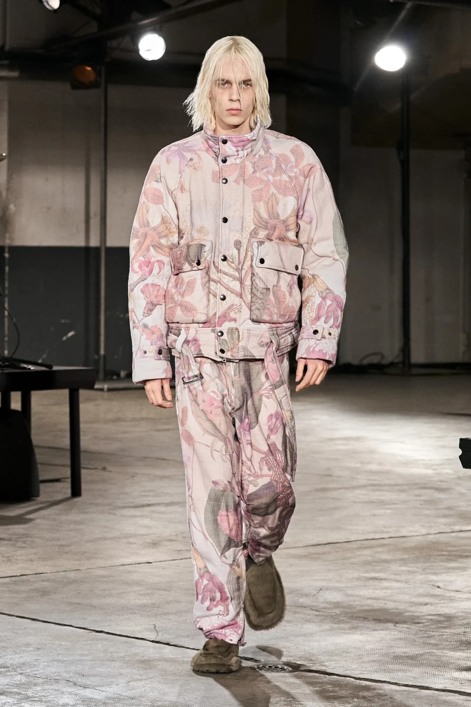 00036-dries-van-noten-fall-2023-menswear-credit-gorunway