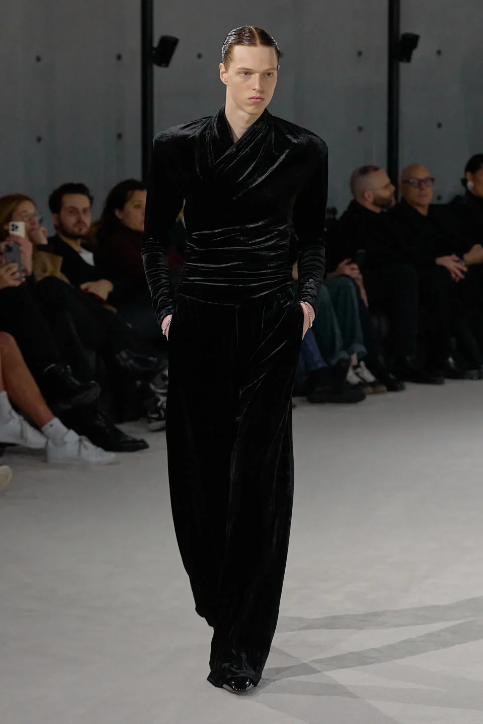 00036-saint-laurent-fall-2023-mens-credit-gorunway