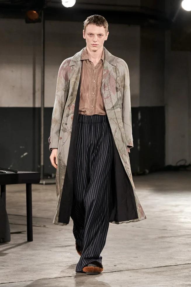00037-dries-van-noten-fall-2023-menswear-credit-gorunway