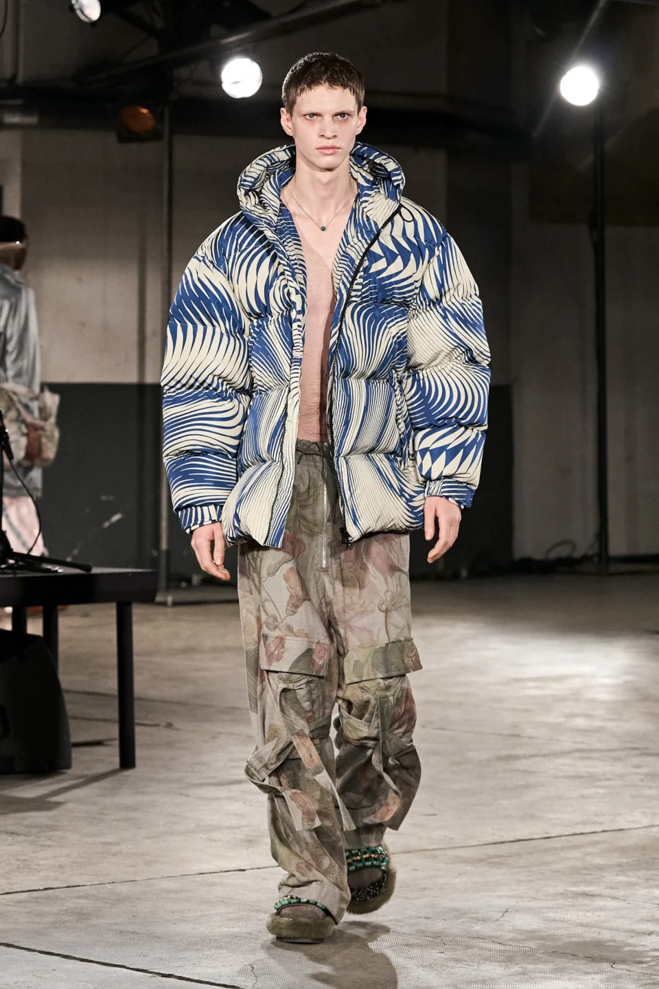 00038-dries-van-noten-fall-2023-menswear-credit-gorunway