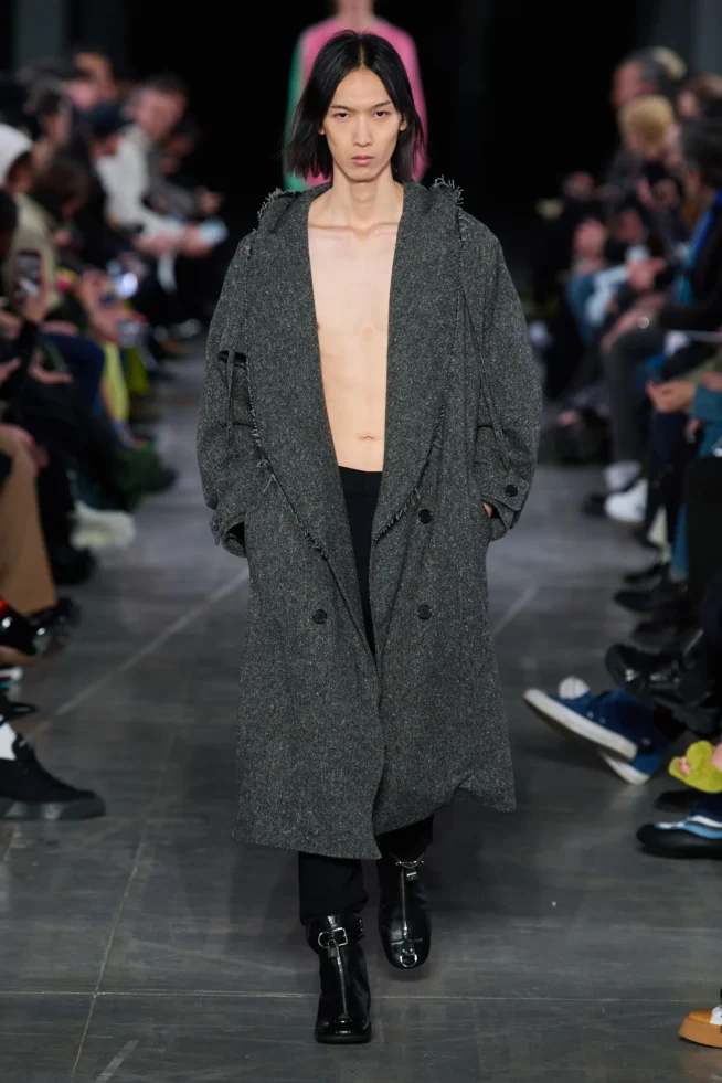 00038-jw-anderson-prefall-2023-credit-gorunway
