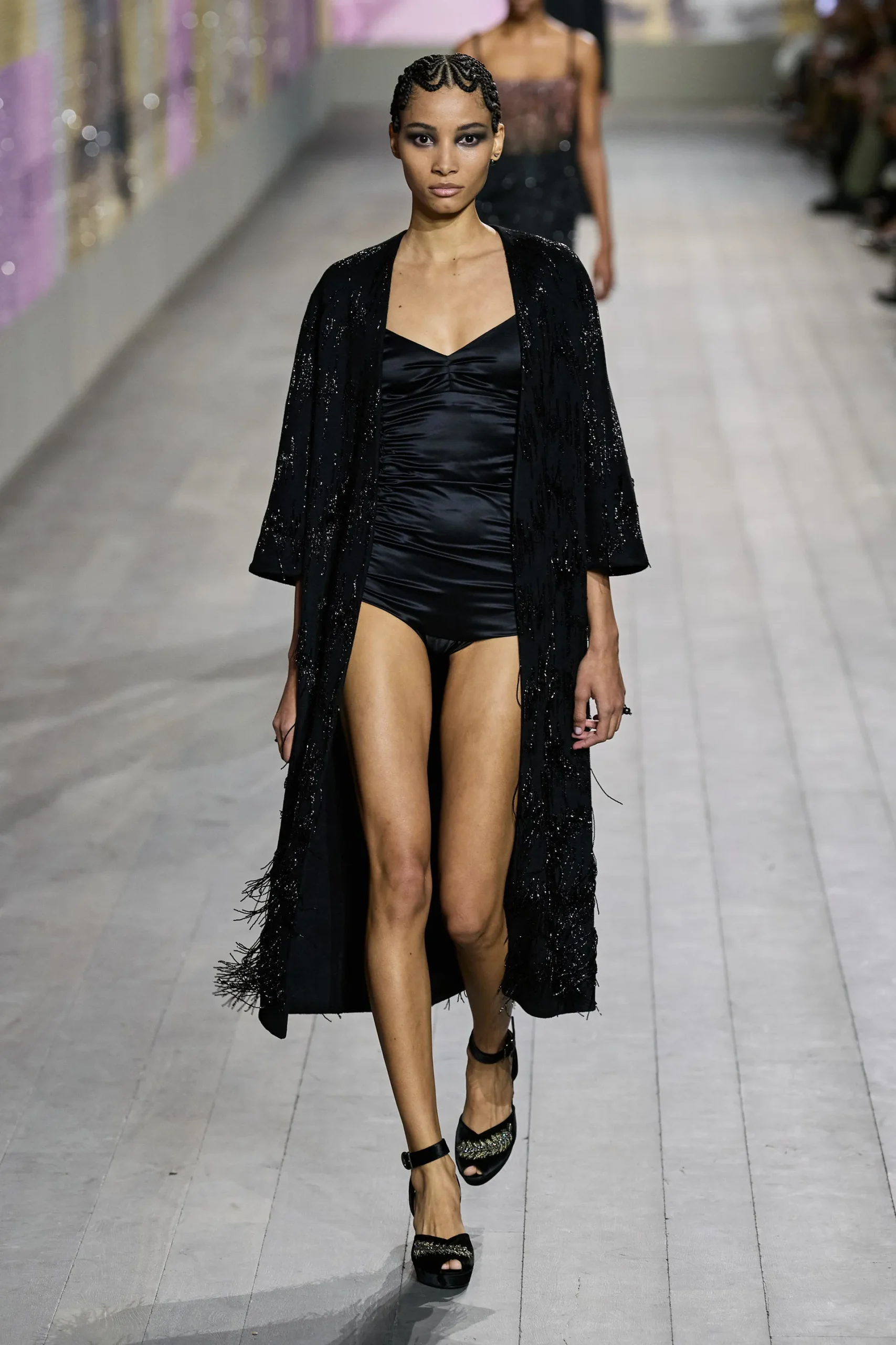 00039-christian-dior-spring-2023-couture-gorunway