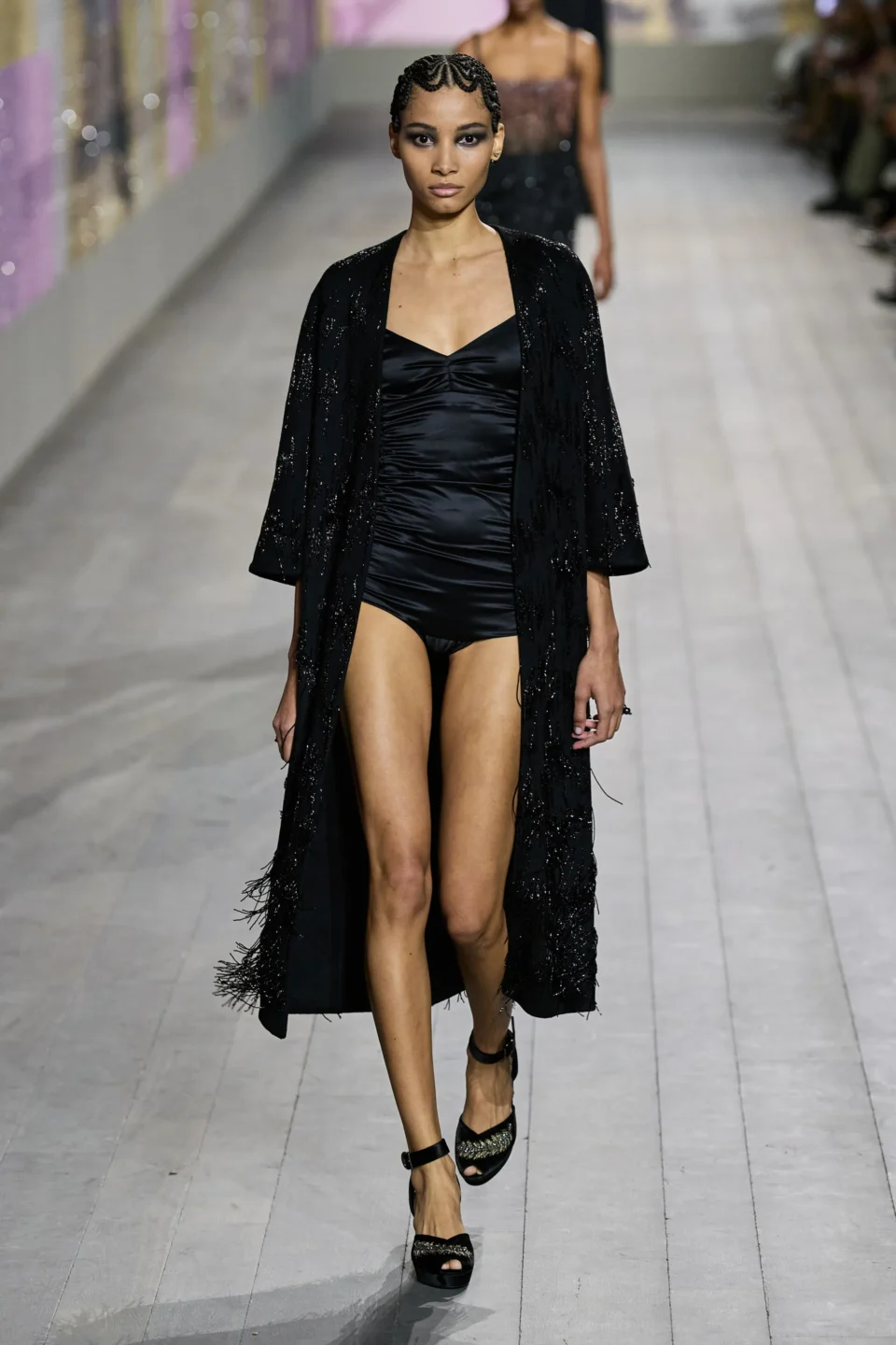 00039-christian-dior-spring-2023-couture-gorunway