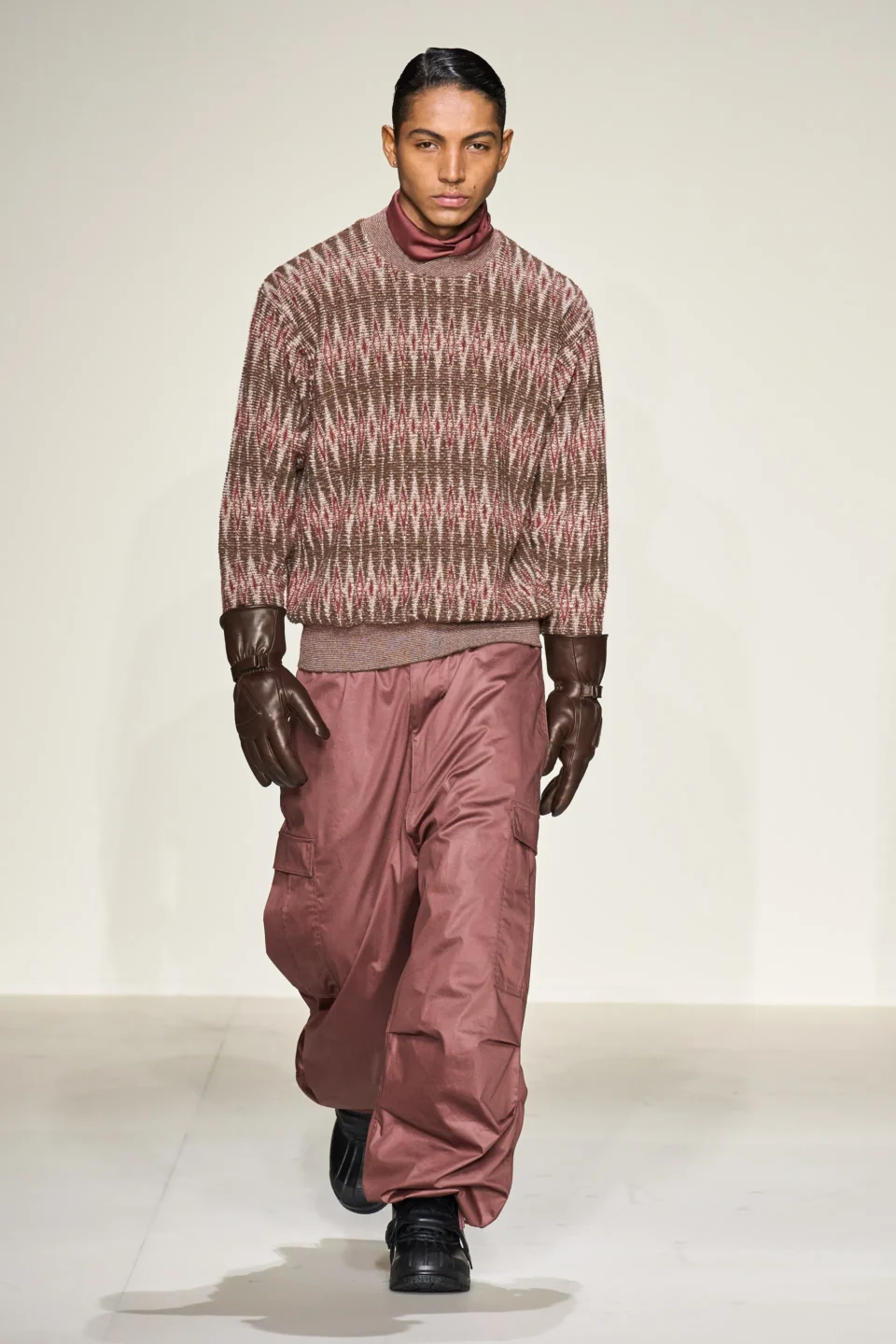 00039-emporio-armani-fall-2023-mens-credit-gorunway