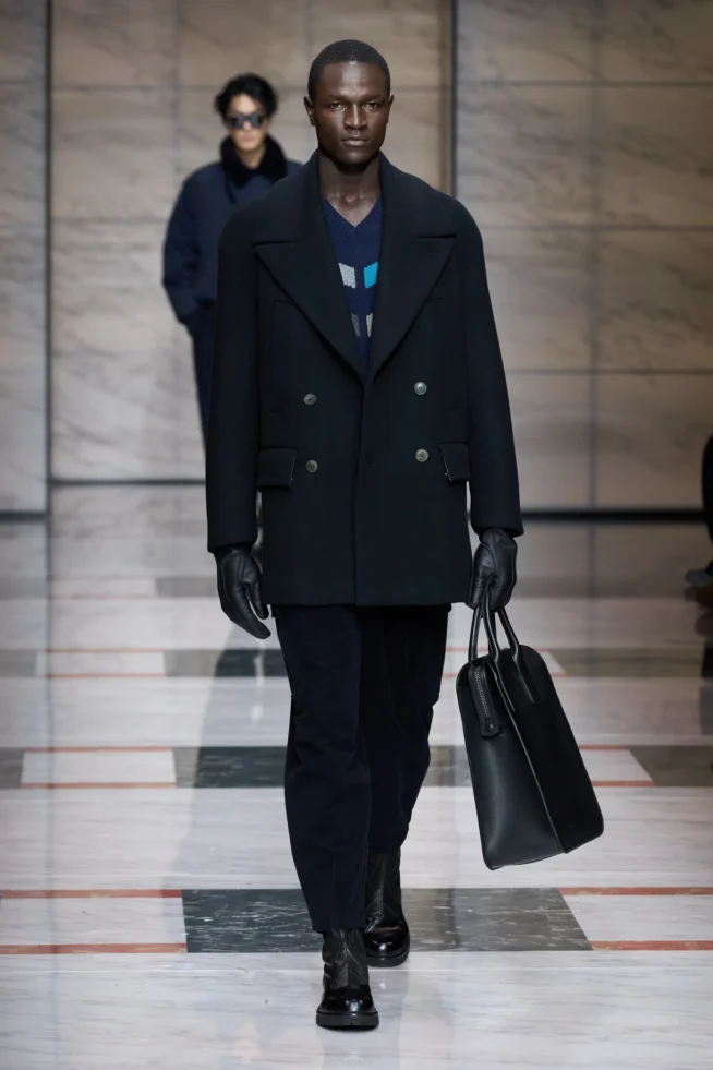 00039-giorgio-armani-fall-2023-menswear-credit-gorunway