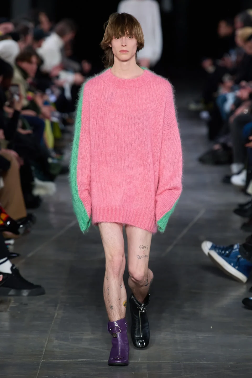 00039-jw-anderson-prefall-2023-credit-gorunway