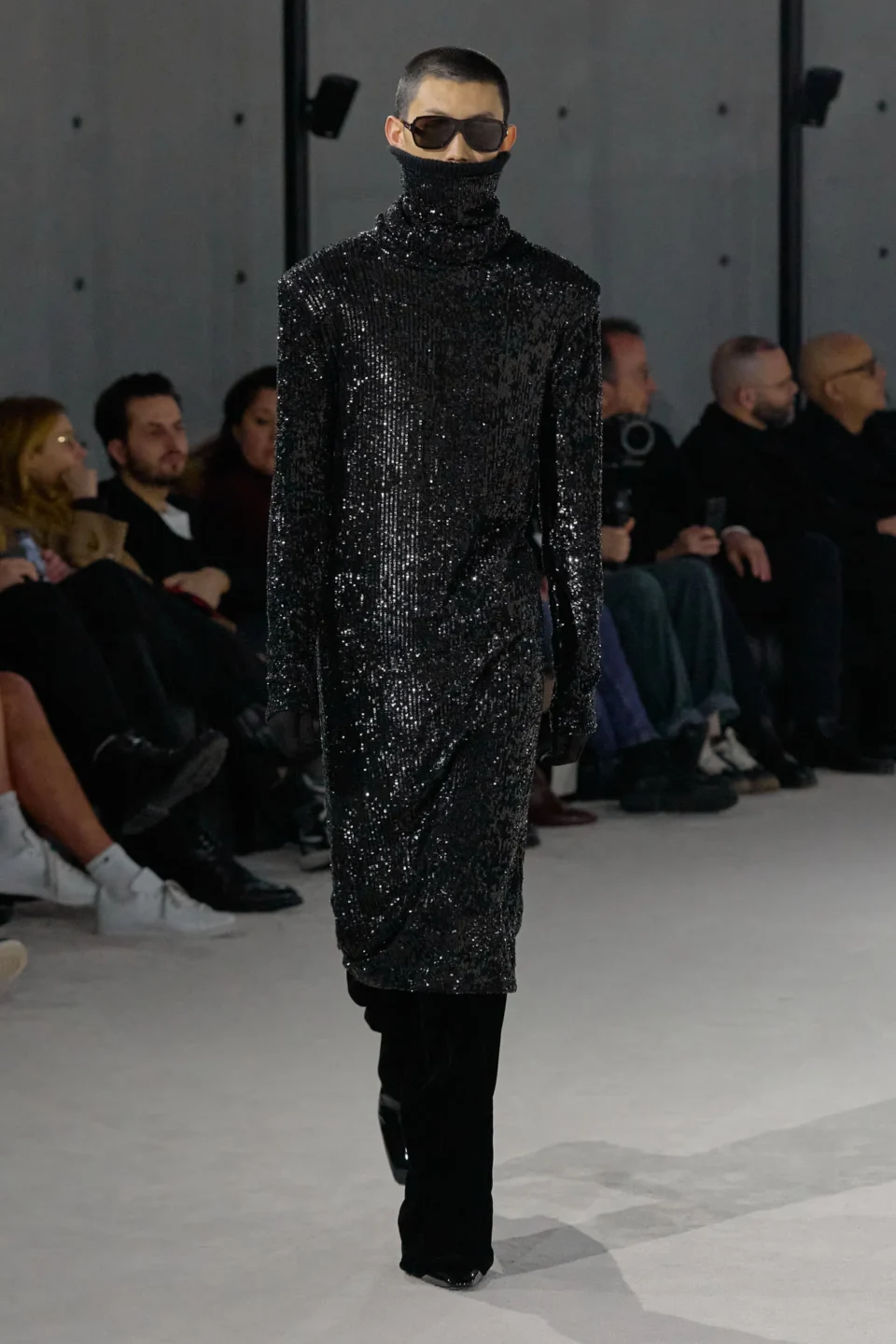 00039-saint-laurent-fall-2023-mens-credit-gorunway