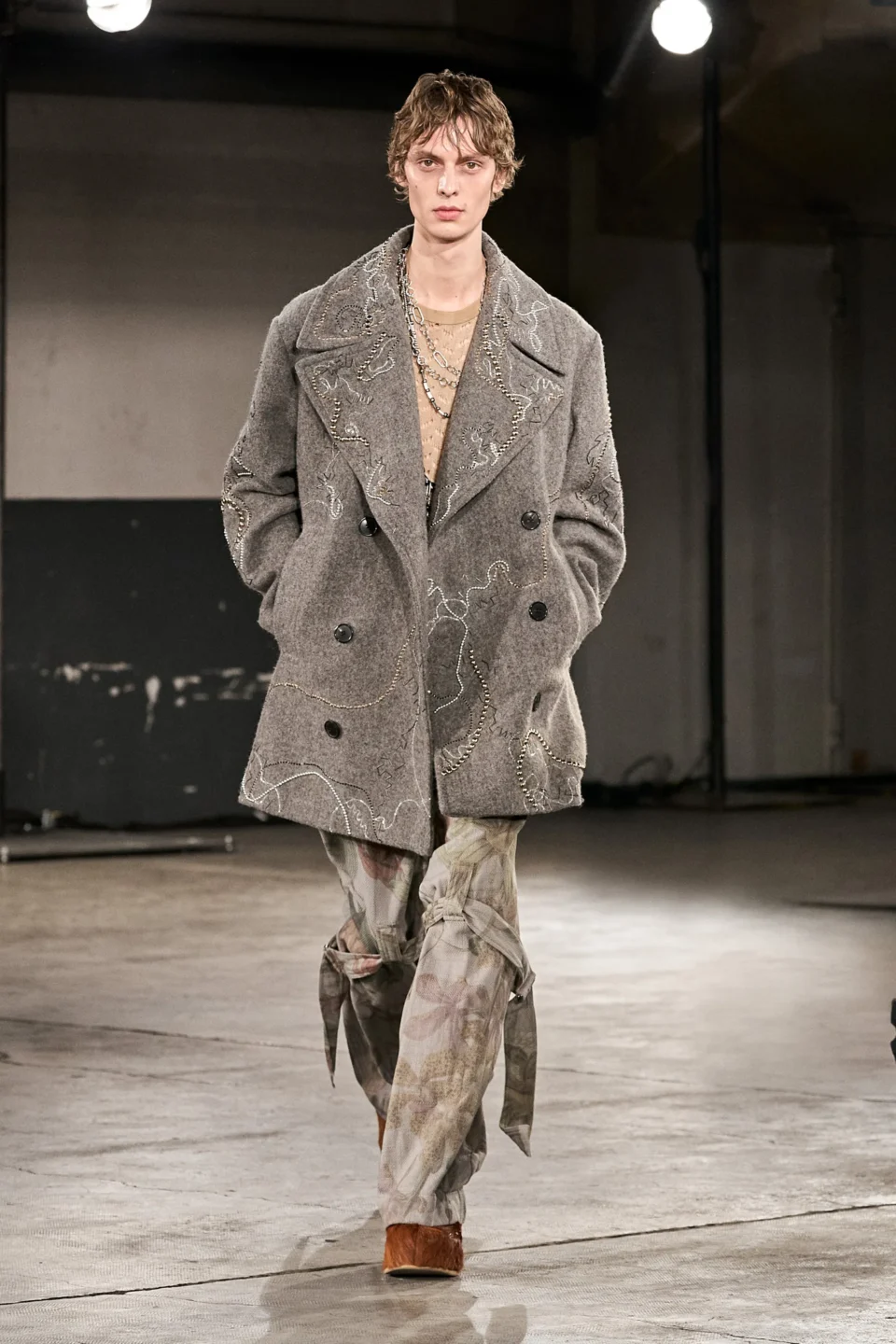 00040-dries-van-noten-fall-2023-menswear-credit-gorunway