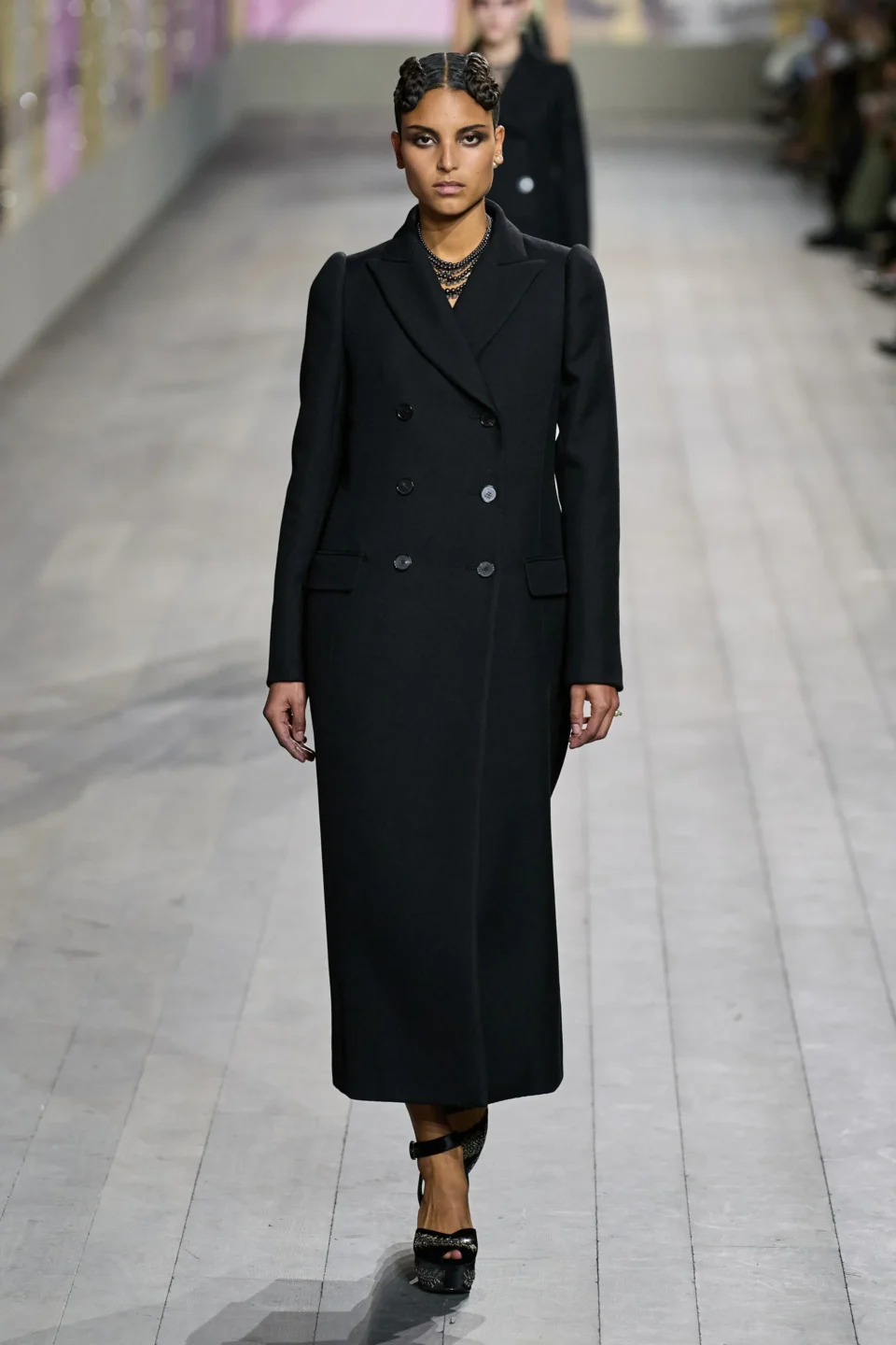 00041-christian-dior-spring-2023-couture-gorunway