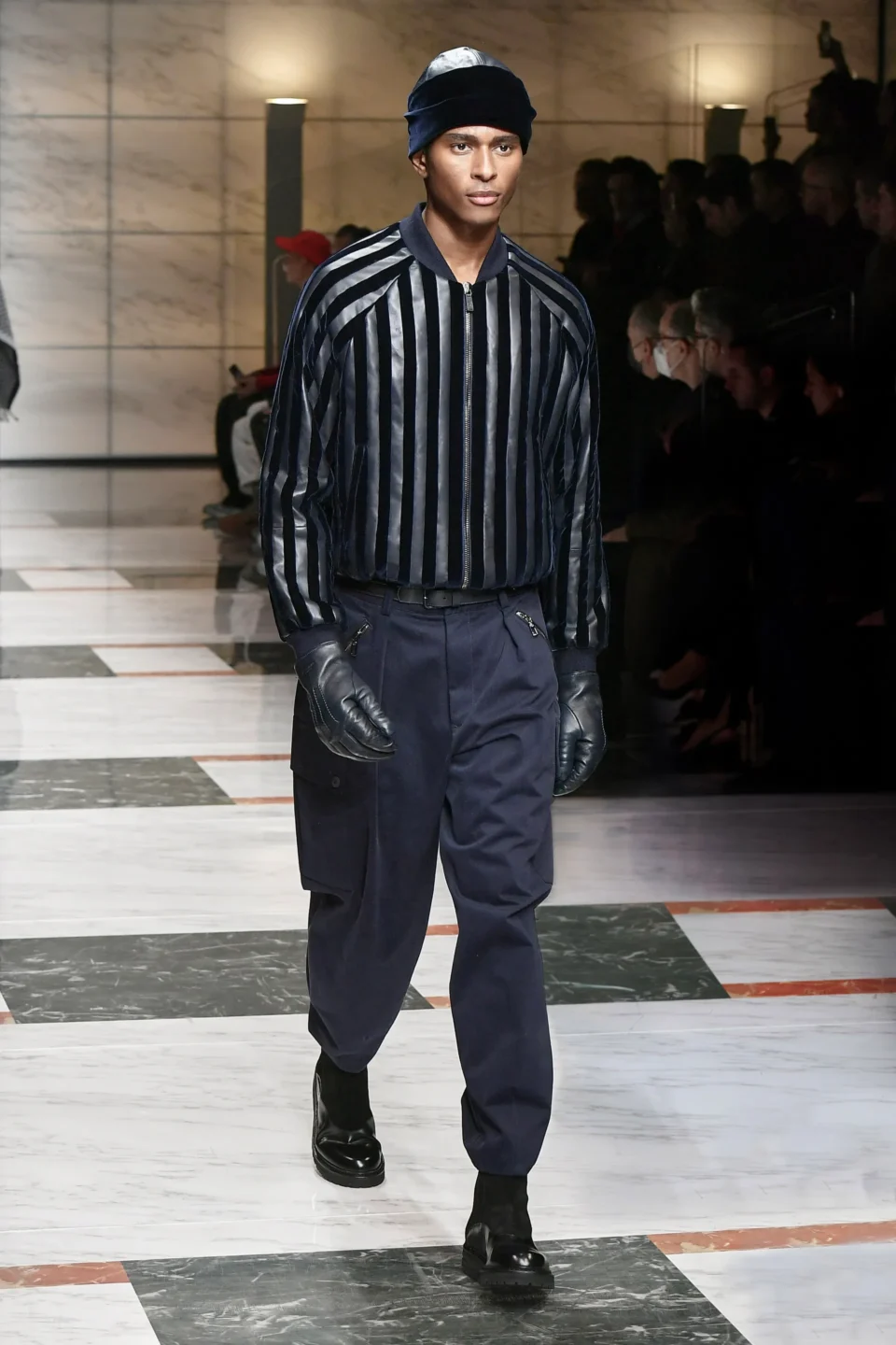 00041-giorgio-armani-fall-2023-menswear-credit-gorunway