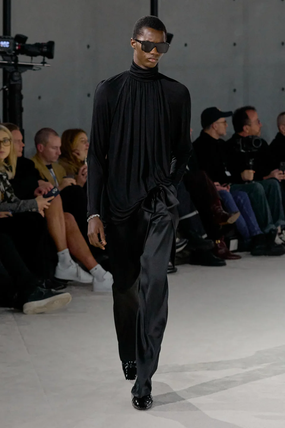 00041-saint-laurent-fall-2023-mens-credit-gorunway